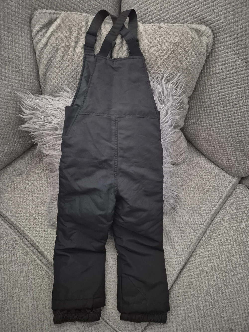Solstice black bib